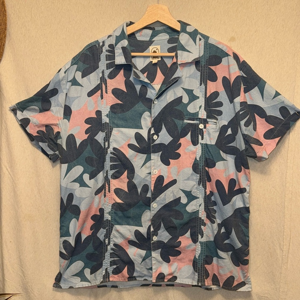 Dandy Del Mar floral print short sleeve lounge shirt size LARGE